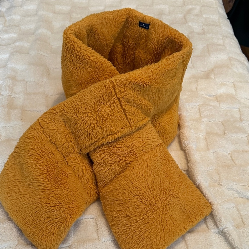 UNISEX Tom Tailor Mustard Faux Fur Scarf